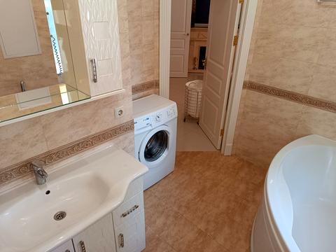 квартира за адресою Богдана Хмельницького вул., 37/2