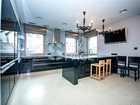 будинок за адресою Петра Радченка вул.