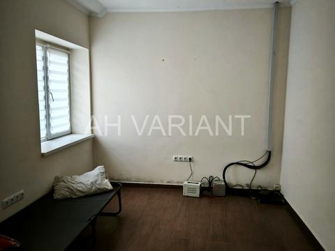 комерційна за адресою Вознесенська, 2б