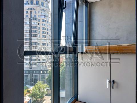 квартира за адресою Кудрявська вул., 24а