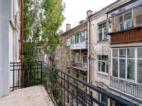 квартира по адресу Антоновича ул., 24