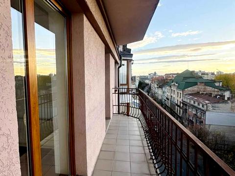 квартира за адресою Чорновола вул., 11