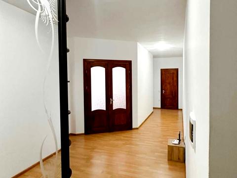 квартира за адресою Чорновола вул., 11