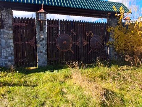 участок по адресу Дмитрівська