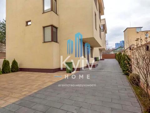 будинок за адресою Товарна вул.