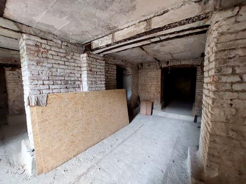 коммерческая по адресу Підвалля ул., 5