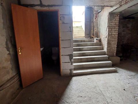 коммерческая по адресу Підвалля ул., 5