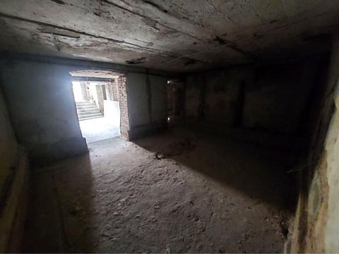 коммерческая по адресу Підвалля ул., 5