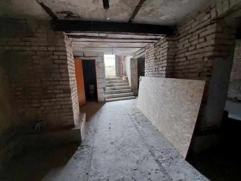 коммерческая по адресу Підвалля ул., 5