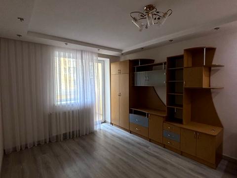 квартира за адресою Василя Симоненка вул., 1