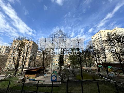 комерційна за адресою Олександра Кониського вул., 28-30А