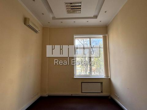 комерційна за адресою Олександра Кониського вул., 28-30А