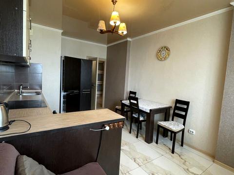 квартира за адресою Авіаконструктора Ігоря Сікорського вул. (Танкова), 1-А