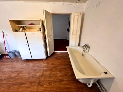 будинок за адресою Антарктична вул.