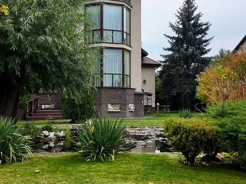 будинок за адресою Кар'єрна вул.