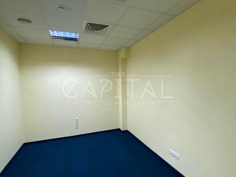 комерційна за адресою Сирецька вул., 5