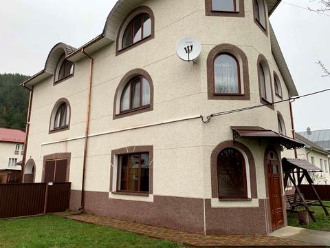 будинок за адресою Шептицького, 1