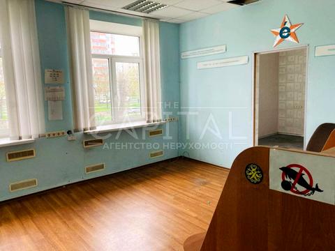 коммерческая по адресу Верховной Рады бульв., 20