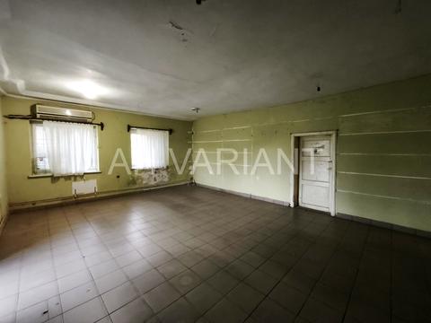 комерційна за адресою Вознесенська вул., 2В