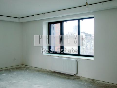 комерційна за адресою Саксаганського вул., 48