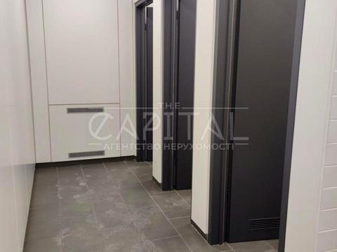 комерційна за адресою Науки просп., 1