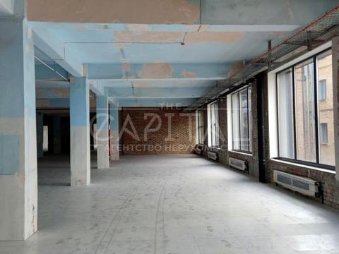 комерційна за адресою Науки просп., 1