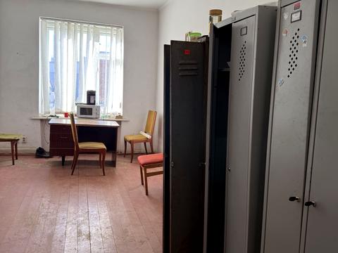 коммерческая по адресу Петоюри, 4