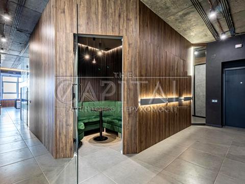 комерційна за адресою Кловський узвіз, 7