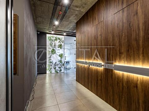 комерційна за адресою Кловський узвіз, 7