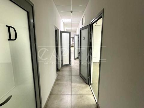 комерційна за адресою Красилівська вул., 7