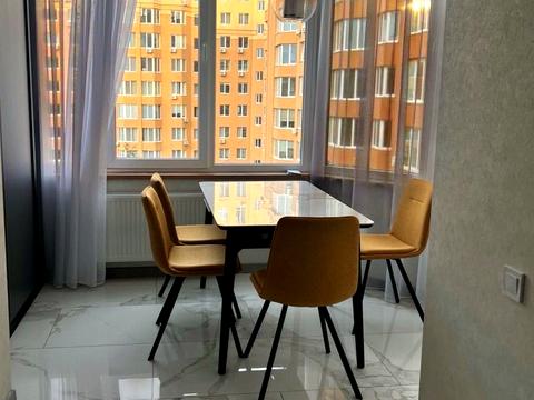 квартира по адресу Молодіжна ул., 7