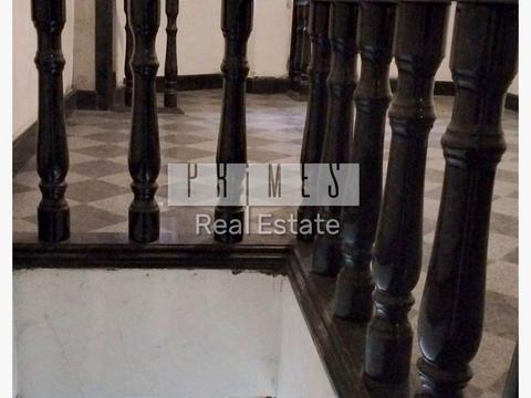 комерційна за адресою Лютеранська вул., 4