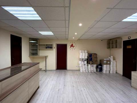 комерційна за адресою Володимира Вернадського вул. (Дзержинського), 19/21