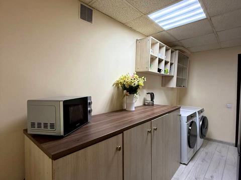 комерційна за адресою Володимира Вернадського вул. (Дзержинського), 19/21