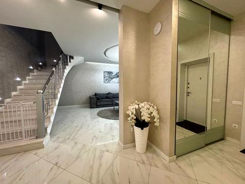 будинок за адресою Молодіжна