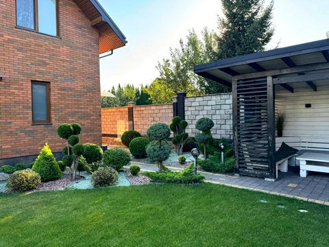 будинок за адресою Молодіжна