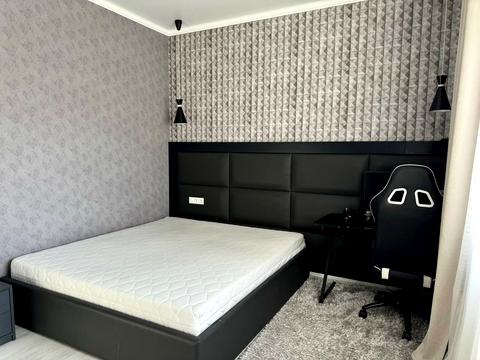 будинок за адресою Молодіжна