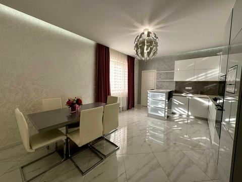 будинок за адресою Молодіжна