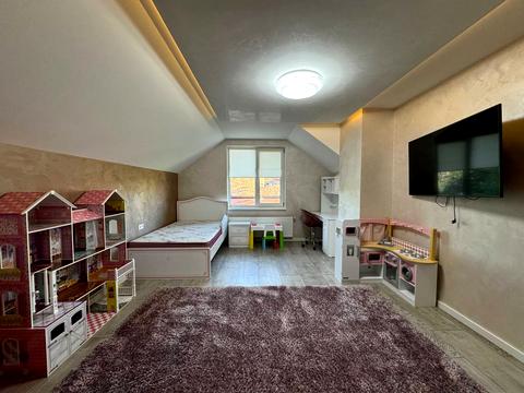 будинок за адресою Молодіжна