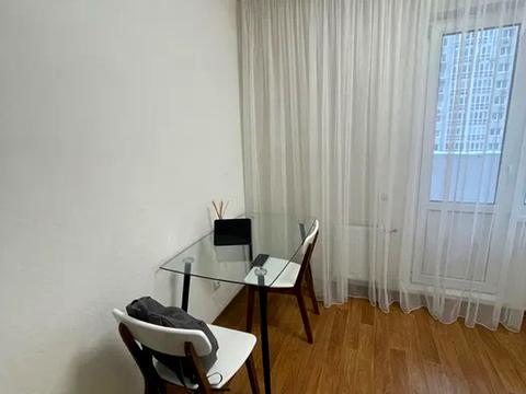 квартира за адресою Софії Русової вул., 7-А