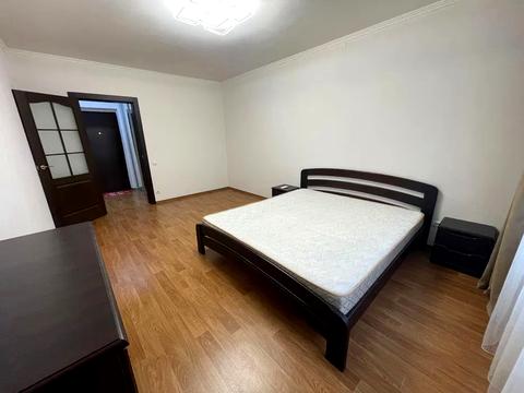 квартира за адресою Софії Русової вул., 7-А