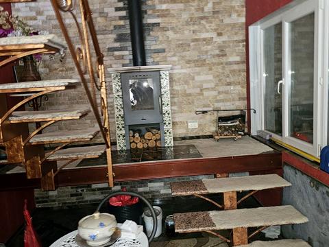 будинок за адресою смт. Великодолинське, Маріїнська вул., 1