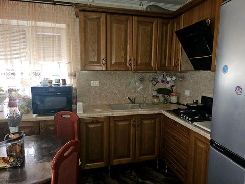 будинок за адресою смт. Великодолинське, Маріїнська вул., 1