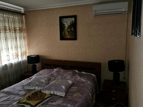 будинок за адресою смт. Великодолинське, Маріїнська вул., 1