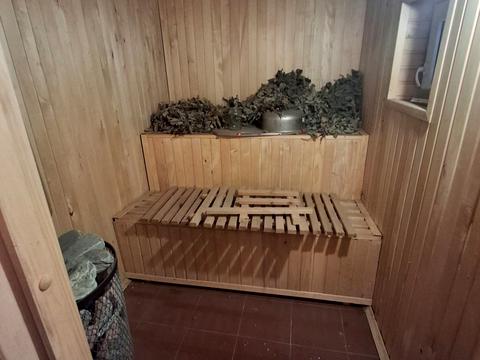 будинок за адресою смт. Великодолинське, Маріїнська вул., 1