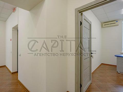 комерційна за адресою Саксаганського вул., 42