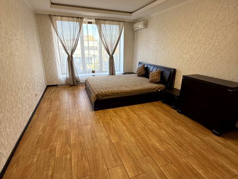 квартира по адресу Таїрова ул., 6/1