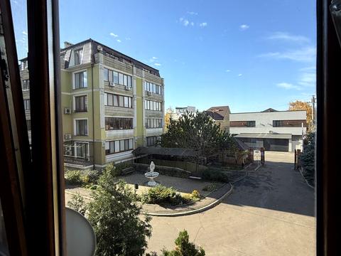 квартира по адресу Таїрова ул., 6/1