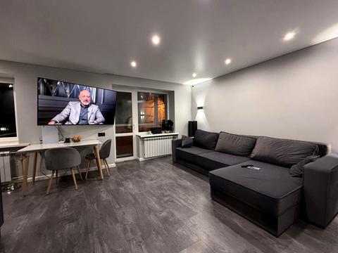 квартира за адресою Ніла Армстронга вул. (Казакова), 1