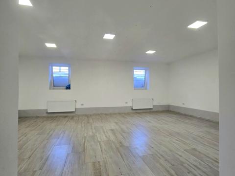 коммерческая по адресу Жасминова, 9